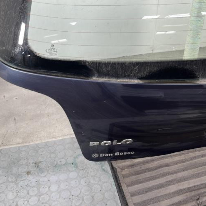 Malle/Hayon arriere VOLKSWAGEN POLO 4 Photo n°5