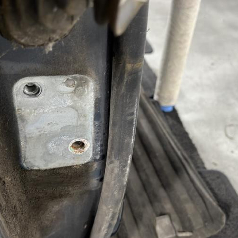 Porte arriere droit VOLKSWAGEN POLO 4 Photo n°3