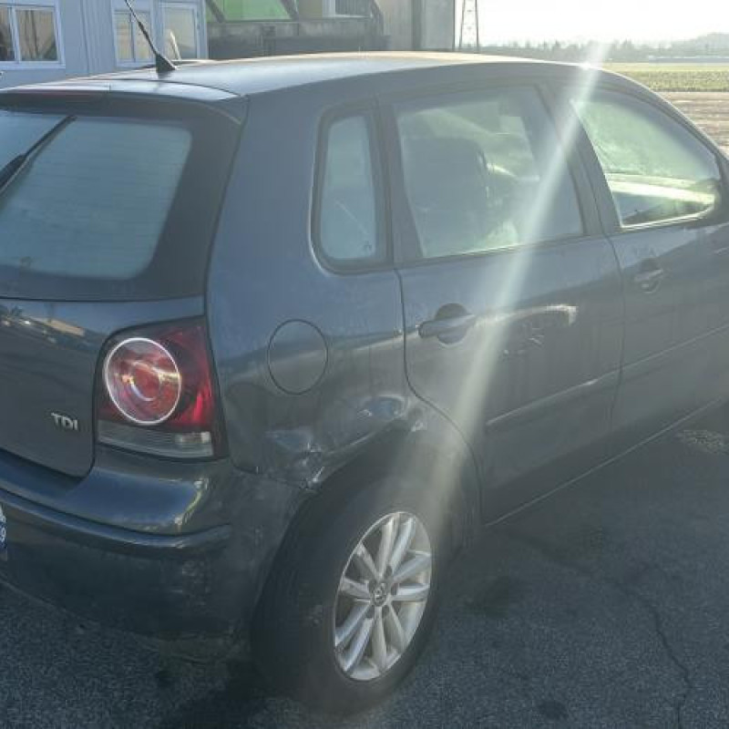 Trappe d'essence VOLKSWAGEN POLO 4 Photo n°6
