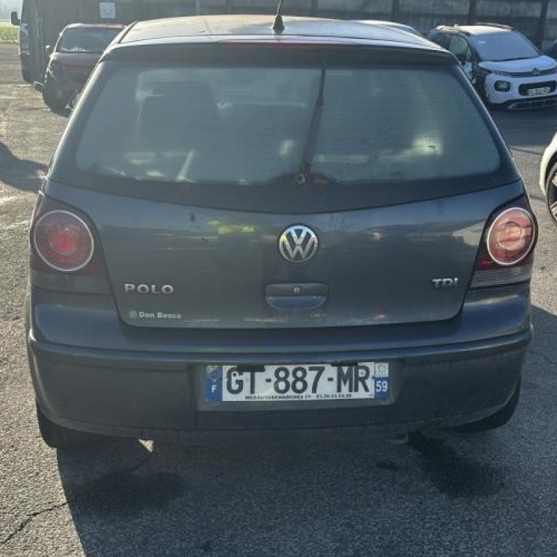 Trappe d'essence VOLKSWAGEN POLO 4 Photo n°8