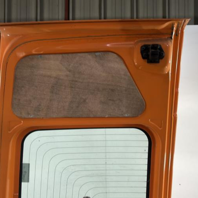 Porte de coffre droit RENAULT MASTER 3 Photo n°8
