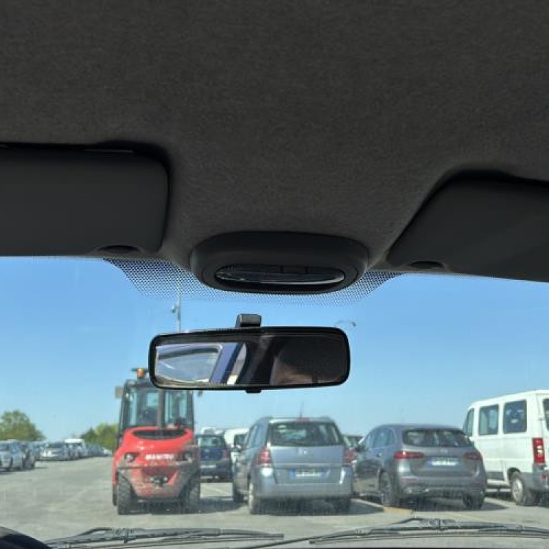 Porte avant droit RENAULT CLIO 2 Photo n°19