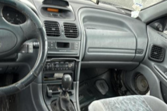 Feu arriere stop central RENAULT LAGUNA 1