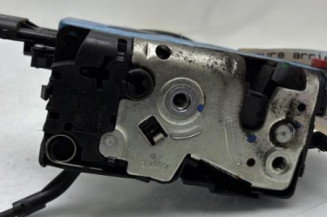 Serrure arriere droit PEUGEOT 207