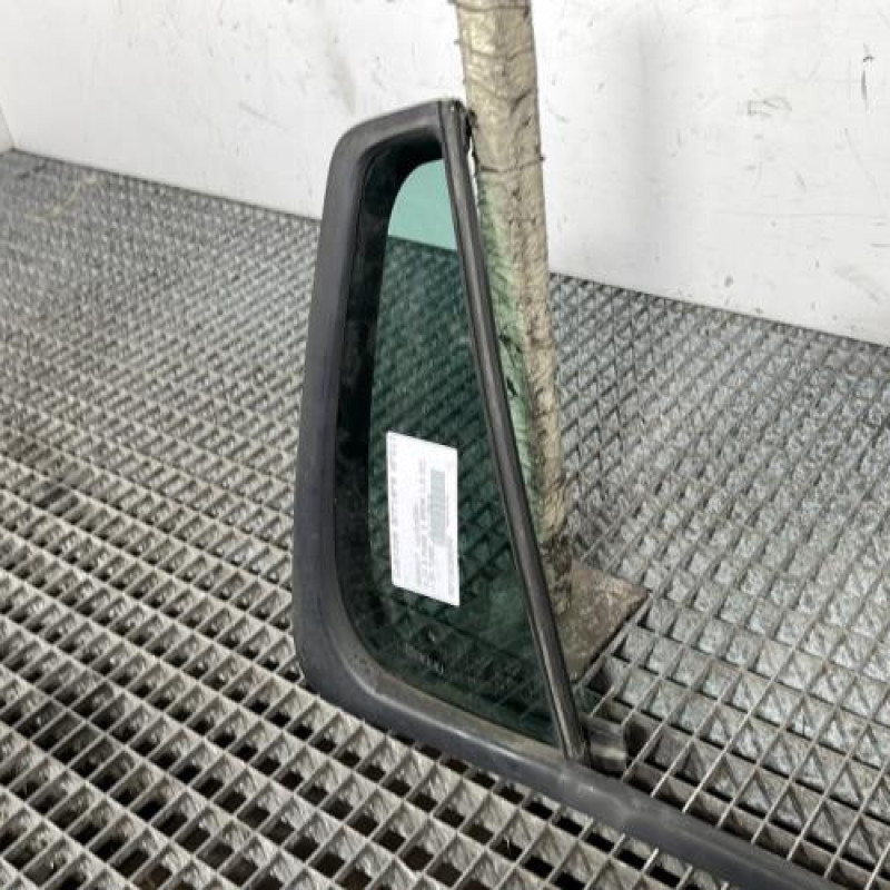 Custode arriere droit (porte) RENAULT CLIO 3 Photo n°3