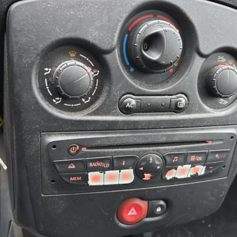 Vitre arriere droit RENAULT CLIO 3 Photo n°19