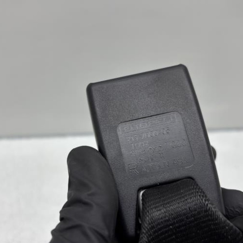Attache ceinture arriere droit FIAT QUBO Photo n°5