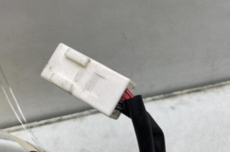 Attache ceinture arriere droit MAZDA 3 3