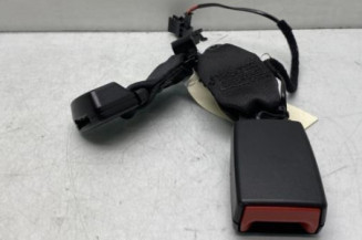 Attache ceinture arriere centrale BMW SERIE 2 F45 ACTIVE