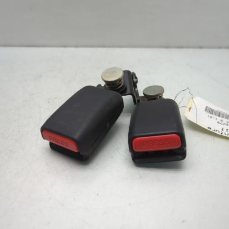 Attache ceinture arriere droit MITSUBISHI SPACE STAR 3 Photo n°1