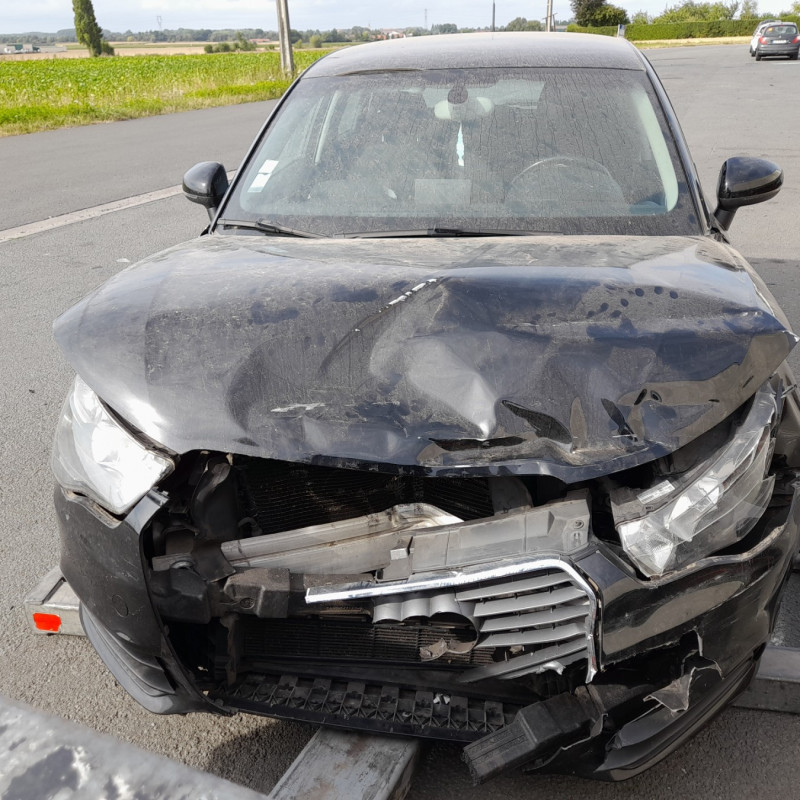 AUDI A1 1 SPORTBACK PHASE 1 1.2 TFSI - 8V TURBO Photo n°7