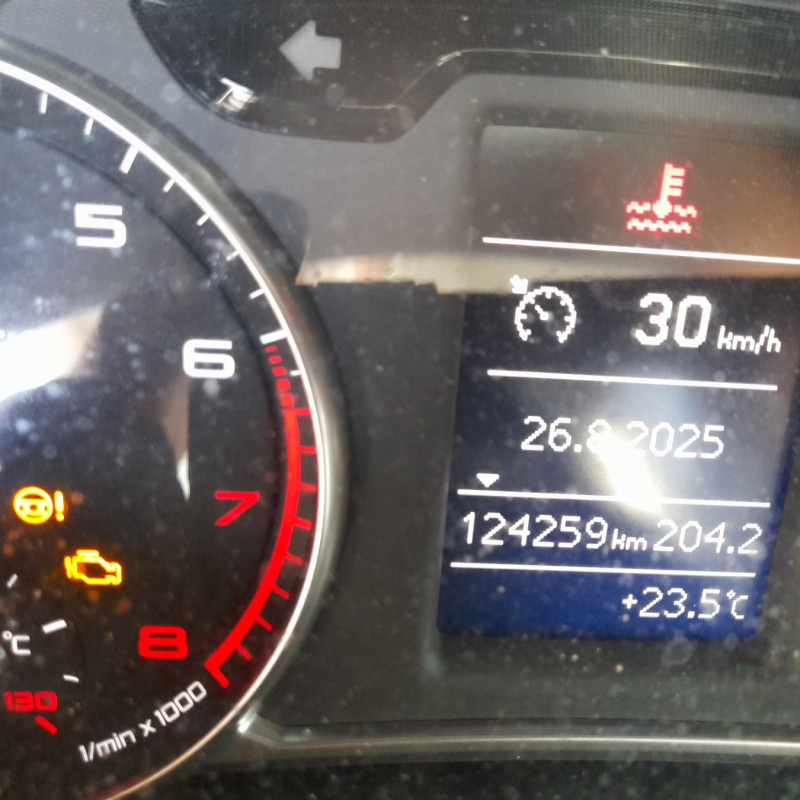 AUDI A1 1 SPORTBACK PHASE 1 1.2 TFSI - 8V TURBO Photo n°18