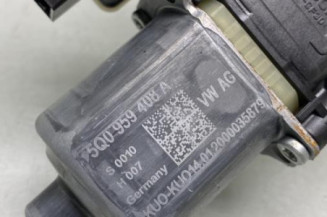 Leve vitre electrique arriere droit SKODA OCTAVIA 4