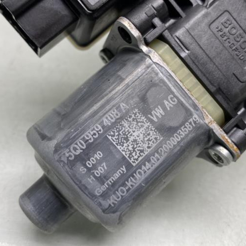 Leve vitre electrique arriere droit SKODA OCTAVIA 4 Photo n°5
