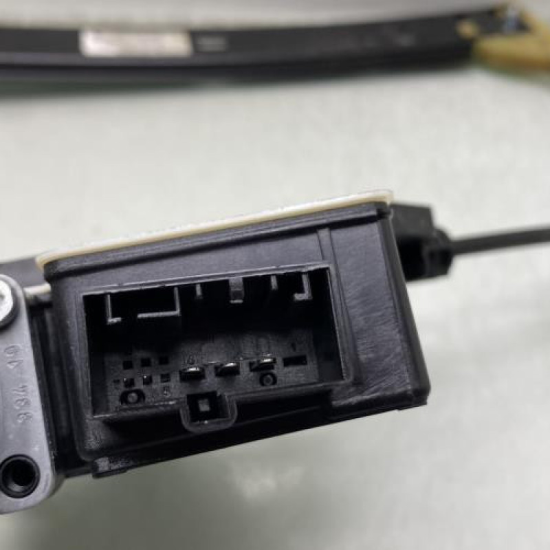 Leve vitre electrique arriere droit SKODA OCTAVIA 4 Photo n°7
