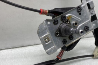 Leve vitre mecanique avant droit VOLKSWAGEN POLO 3