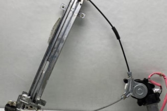 Leve vitre electrique avant gauche HONDA CIVIC 7 Photo n°1