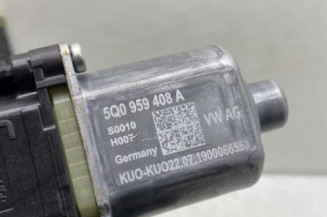 Leve vitre electrique arriere droit SKODA OCTAVIA 3