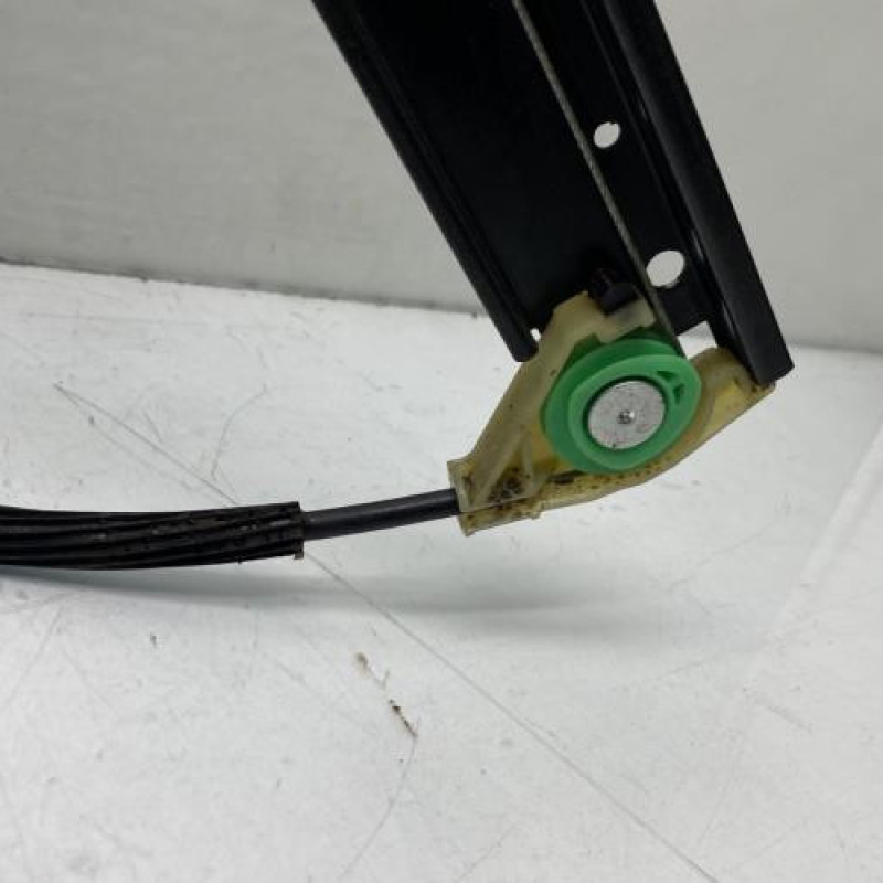 Leve vitre electrique avant droit SKODA OCTAVIA 3 Photo n°6