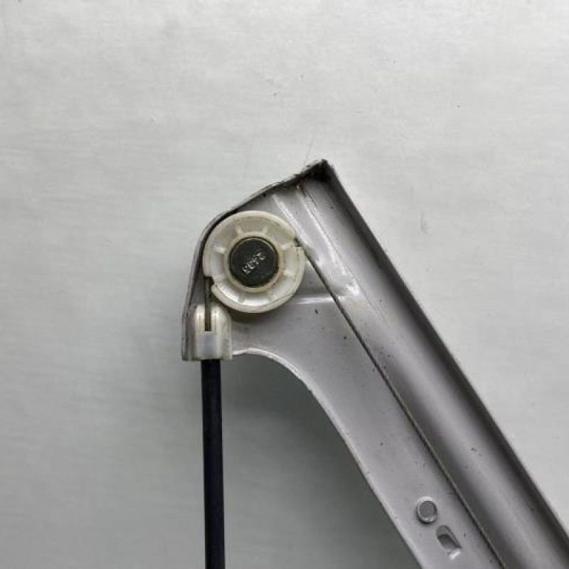 Leve vitre electrique avant droit VOLKSWAGEN FOX Photo n°3