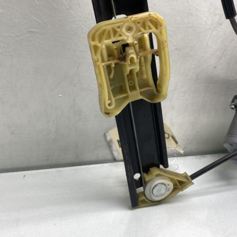 Leve vitre electrique avant droit AUDI A4 4 Photo n°5