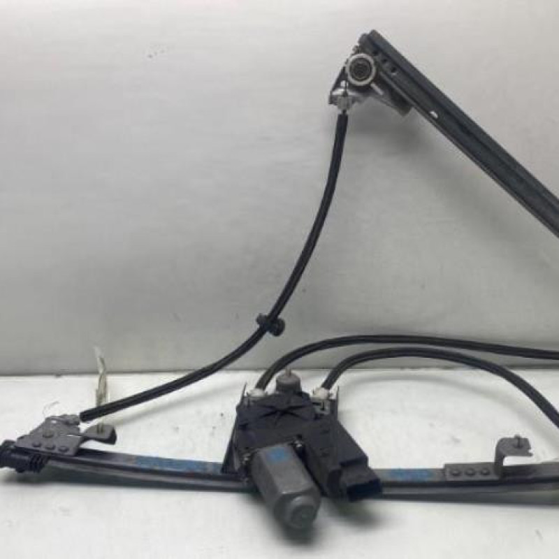 Leve vitre electrique avant droit RENAULT VEL SATIS Photo n°1