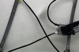 Leve vitre electrique avant droit RENAULT LAGUNA 2