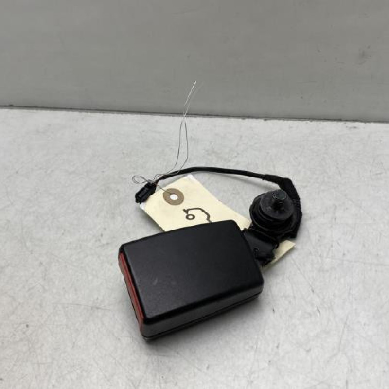 Attache ceinture arriere gauche BMW SERIE 2 F45 ACTIVE Photo n°3
