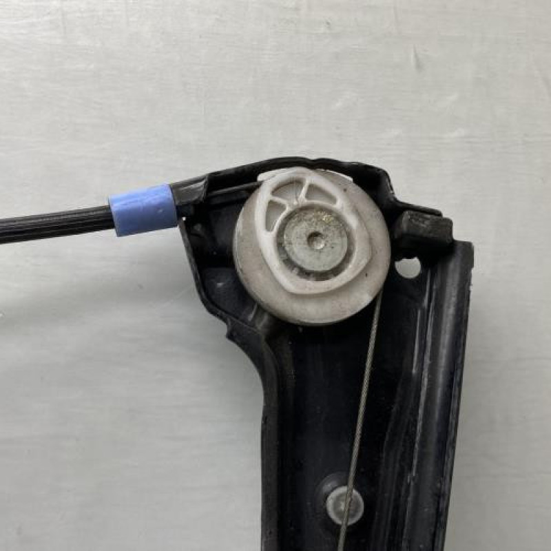 Leve vitre electrique avant gauche BMW SERIE 3 E46 Photo n°3
