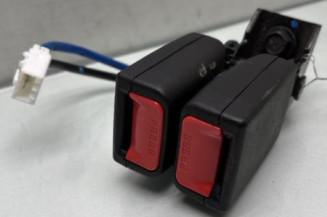 Attache ceinture arriere droit HYUNDAI I 20 1 Photo n°1