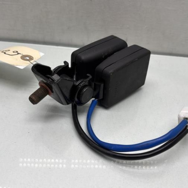 Attache ceinture arriere droit HYUNDAI I 20 1 Photo n°3