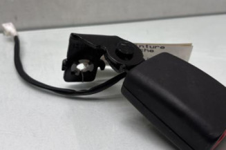 Attache ceinture arriere gauche HYUNDAI I 20 1 Photo n°1