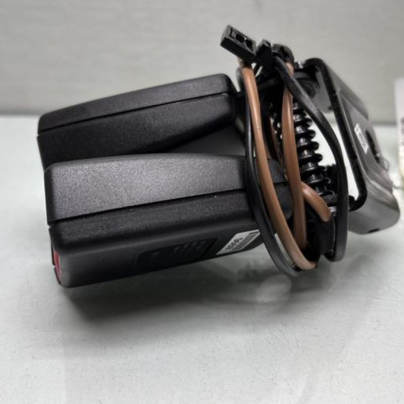 Attache ceinture arriere gauche CHEVROLET AVEO 2 Photo n°3