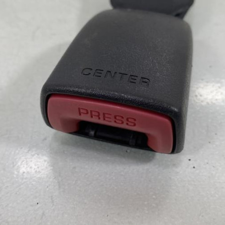 Attache ceinture arriere gauche TOYOTA YARIS 2
