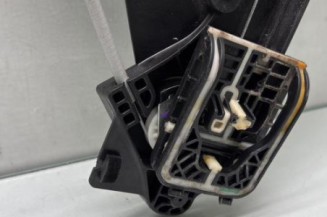 Leve vitre electrique avant gauche PEUGEOT 2008 2