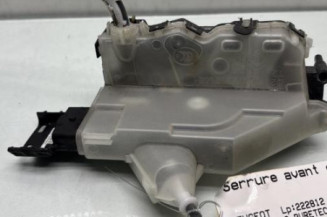 Serrure avant droit PEUGEOT 2008 2
