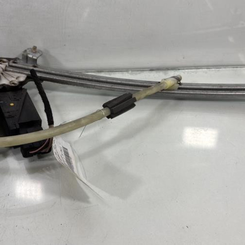 Leve vitre electrique arriere gauche RENAULT LAGUNA 2 Photo n°4