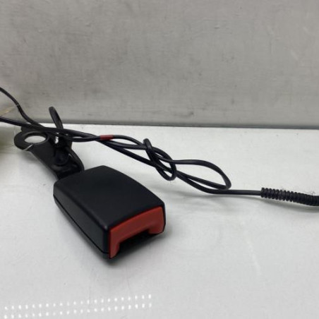 Attache ceinture arriere droit TOYOTA VERSO Photo n°1