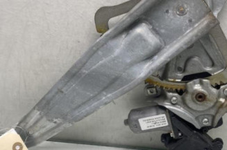 Leve vitre electrique arriere droit TOYOTA VERSO