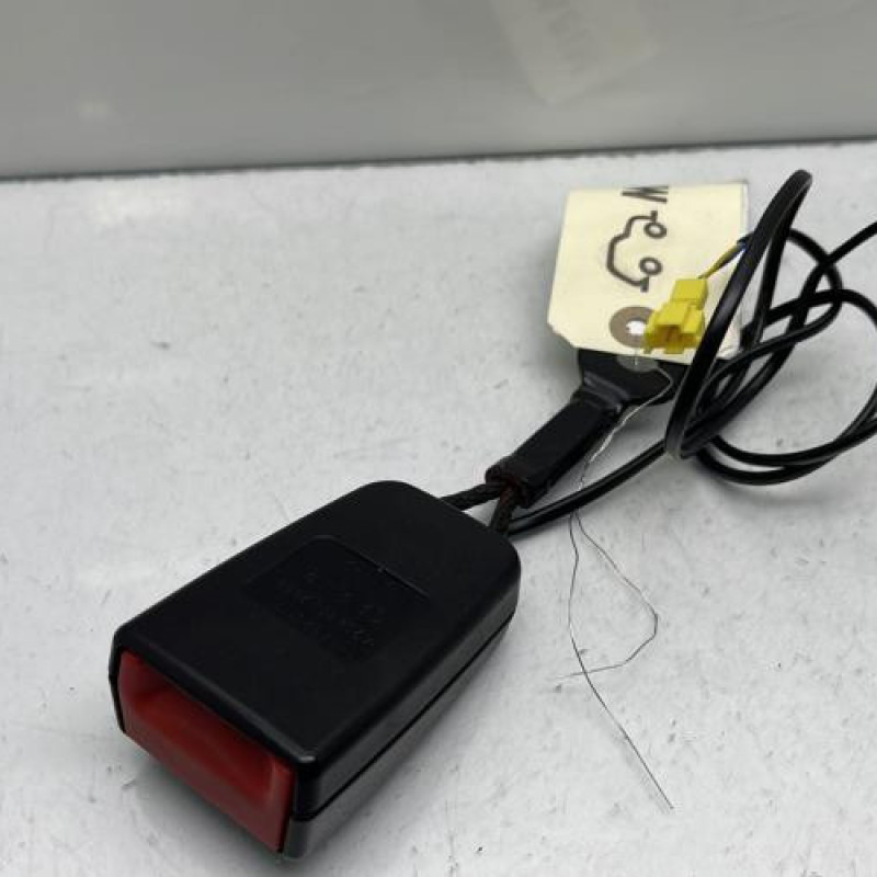 Attache ceinture avant droit MERCEDES CLASSE C 204 Photo n°6