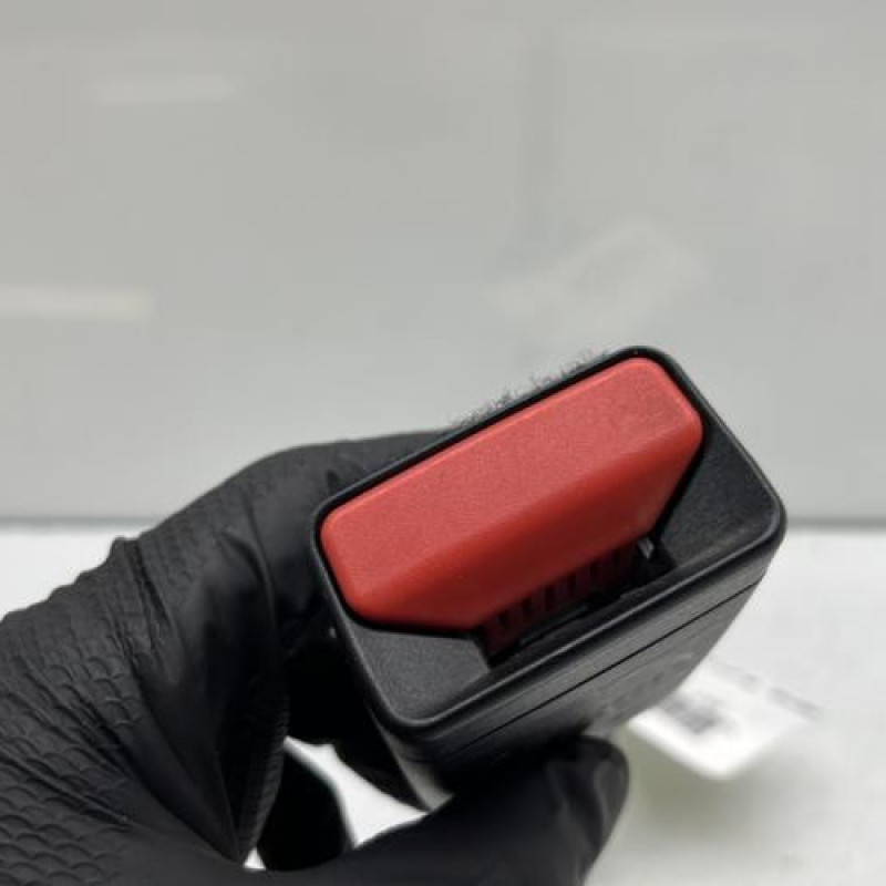 Attache ceinture avant droit RENAULT ARKANA Photo n°4