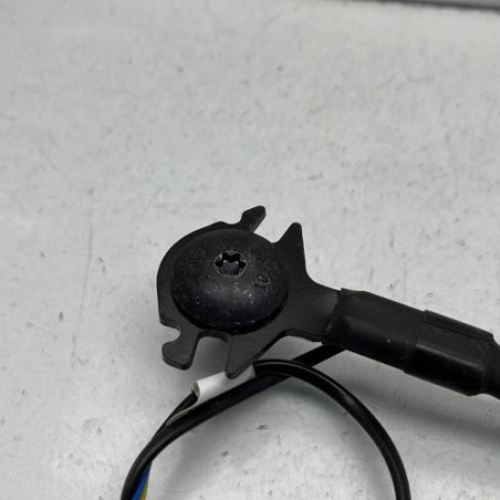 Attache ceinture avant gauche RENAULT ARKANA