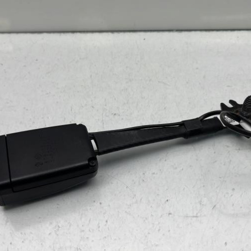 Attache ceinture avant gauche RENAULT ARKANA Photo n°4