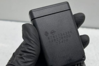 Attache ceinture avant gauche RENAULT ARKANA