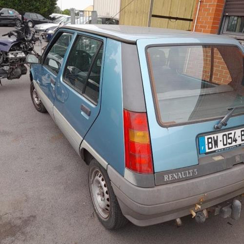 Attache ceinture arriere gauche RENAULT SUPER 5 Photo n°11