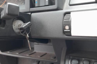 Attache ceinture arriere gauche RENAULT SUPER 5