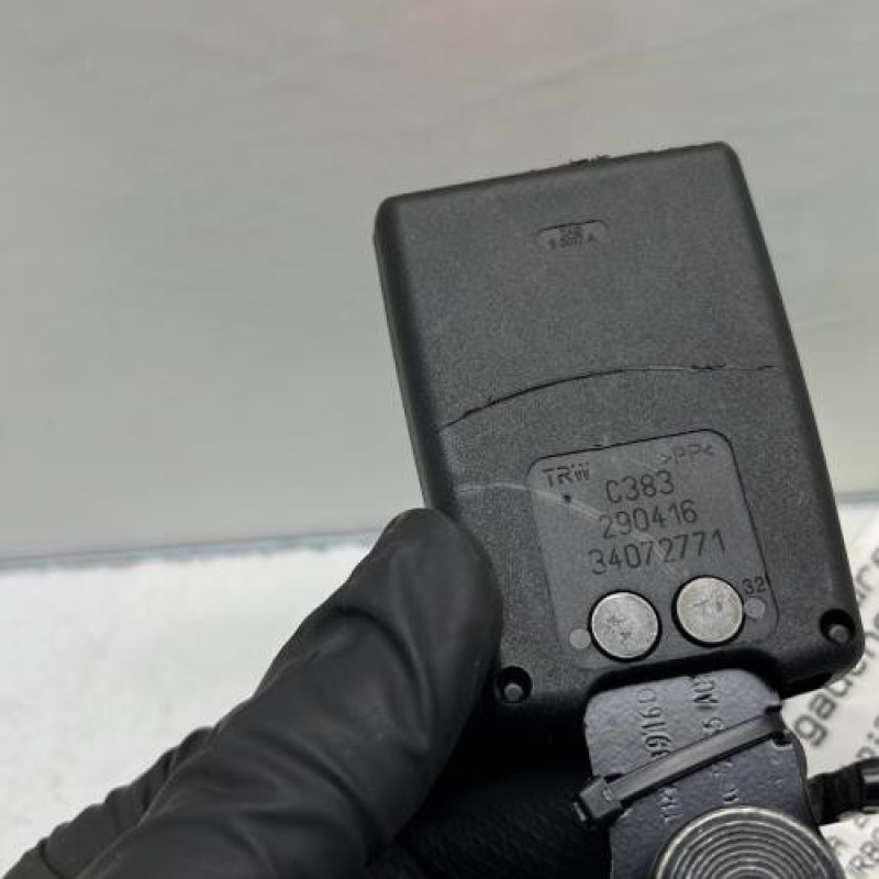 Attache ceinture arriere gauche ALFA ROMEO GIULIETTA 2 Photo n°4