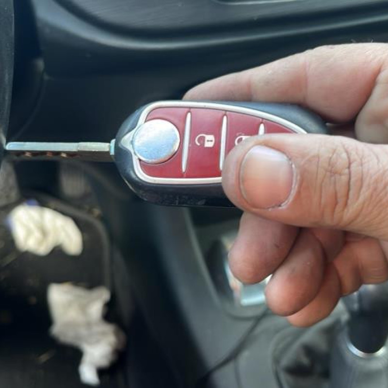 Attache ceinture arriere gauche ALFA ROMEO GIULIETTA 2 Photo n°14