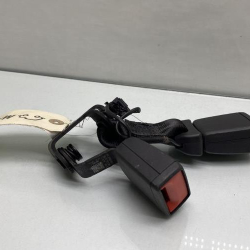 Attache ceinture arriere gauche VOLKSWAGEN POLO 6 Photo n°3
