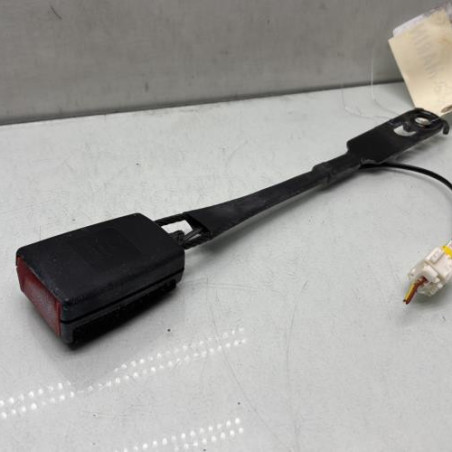Attache ceinture avant droit PEUGEOT 3008 1